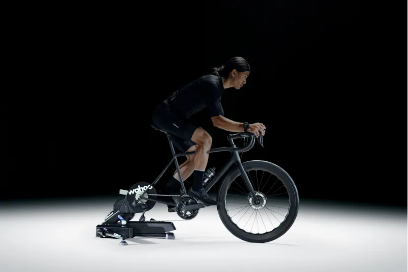 Wahoo KICKR MOVE Smart Trainer-8